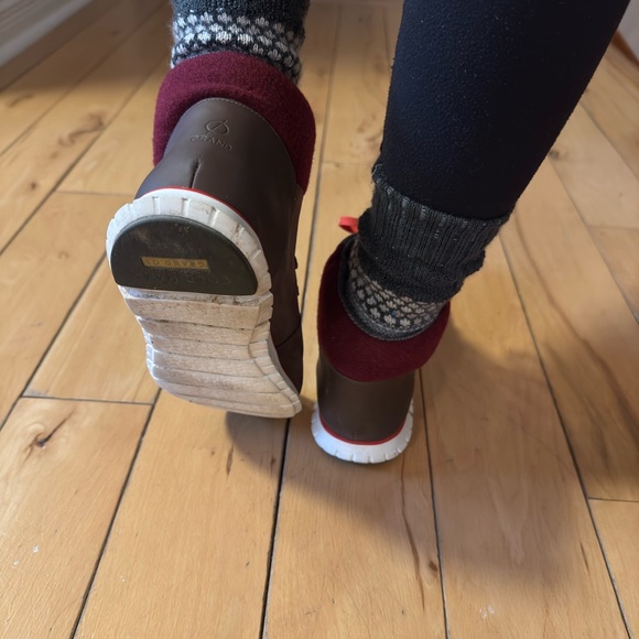 Cole Han Zero Grand Women’’s Nubuck Waterproof Hiking Boots - Picture 6 of 11